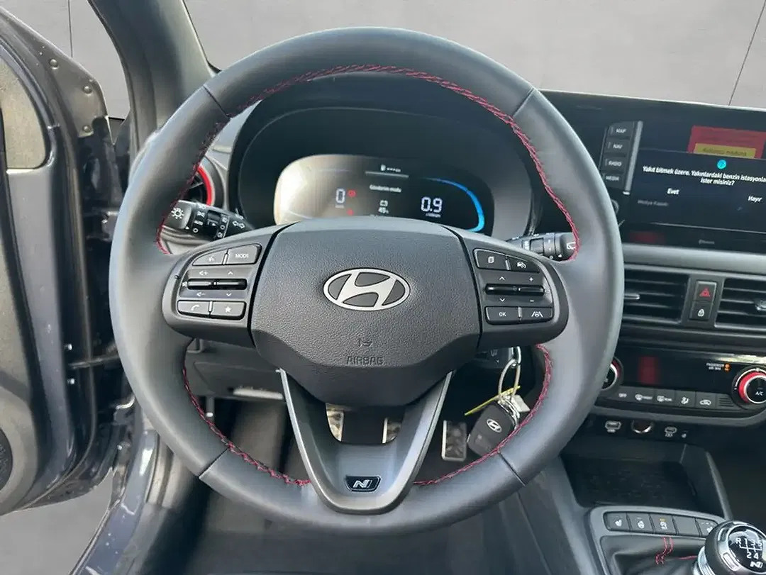 Hyundai i10 - Thumbnail 9