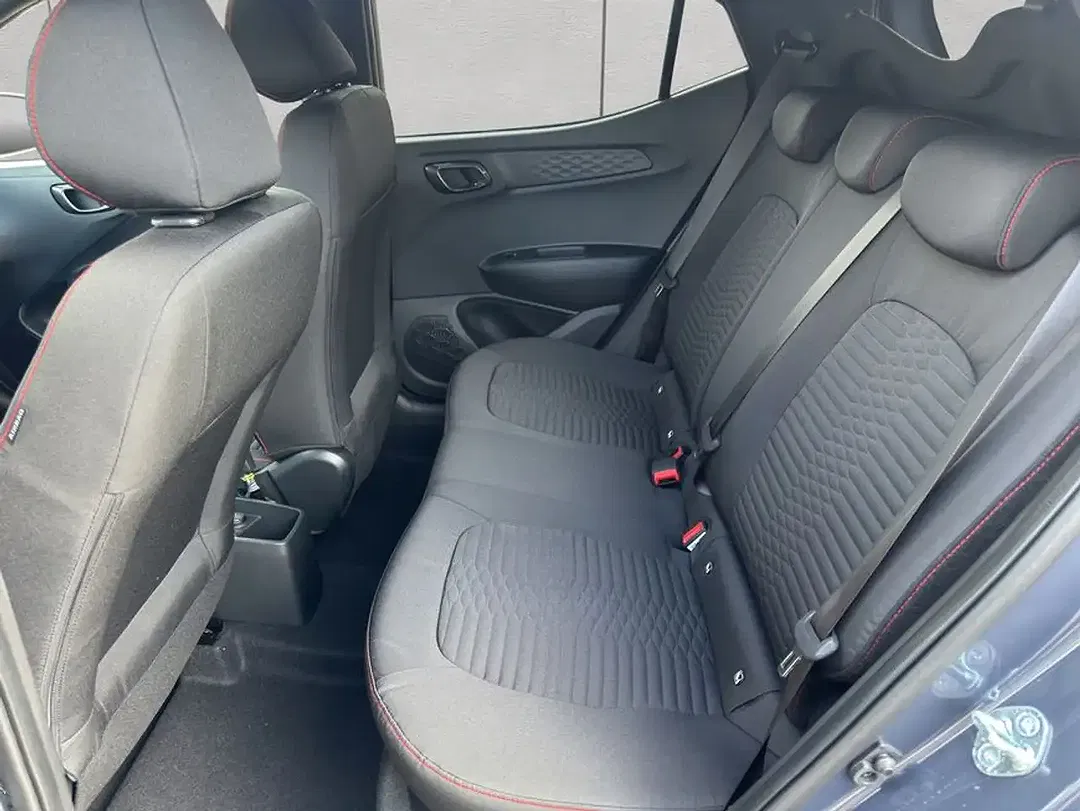 Hyundai i10 - Thumbnail 15
