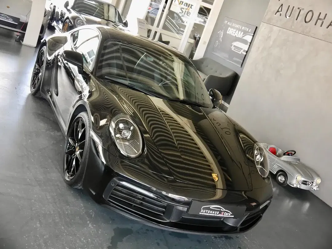 Porsche 992 - Thumbnail 11