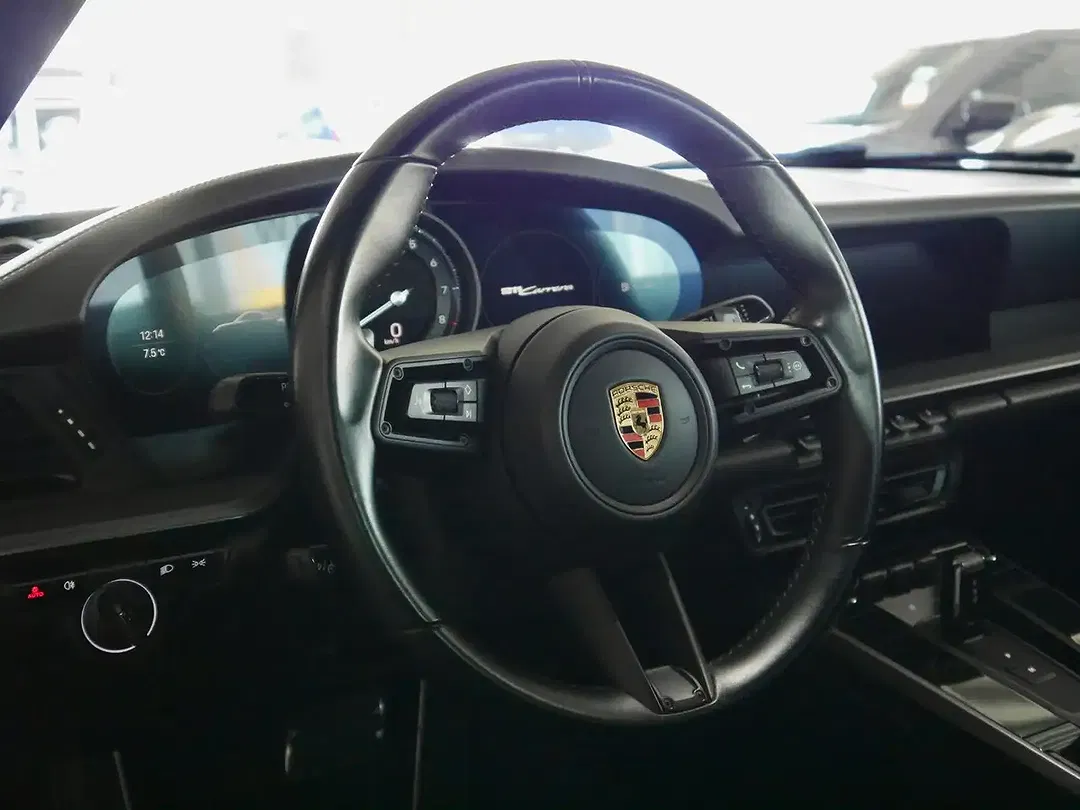Porsche 992 - Thumbnail 13
