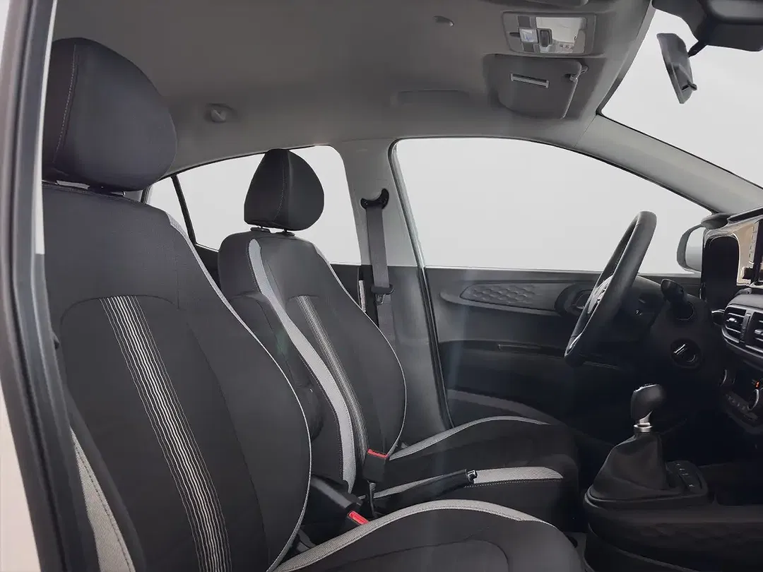 Hyundai i10 - Thumbnail 15