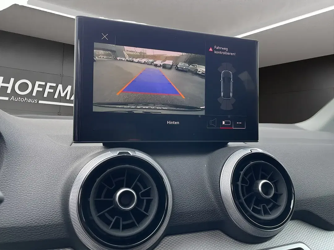 Audi Q2 - Thumbnail 14