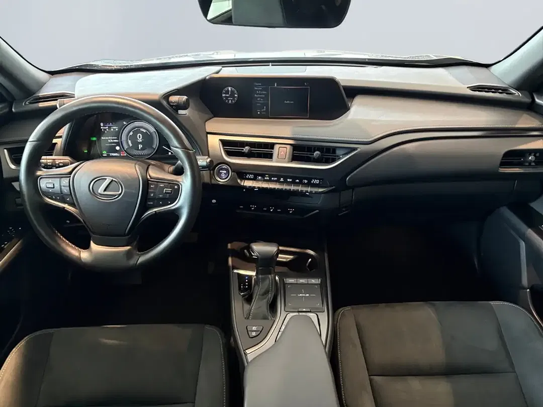 Lexus UX 250h - Thumbnail 12
