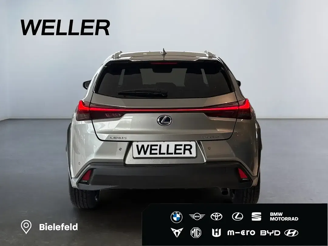 Lexus UX 250h - Thumbnail 6
