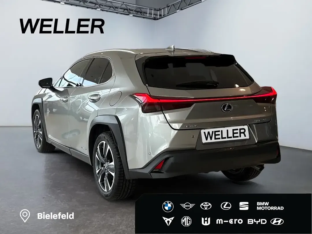 Lexus UX 250h - Thumbnail 7