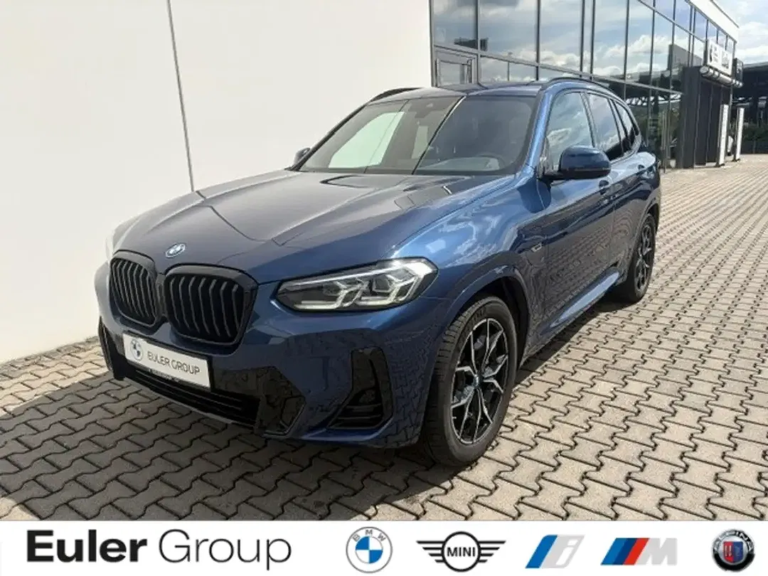 BMW X3 - Thumbnail 1