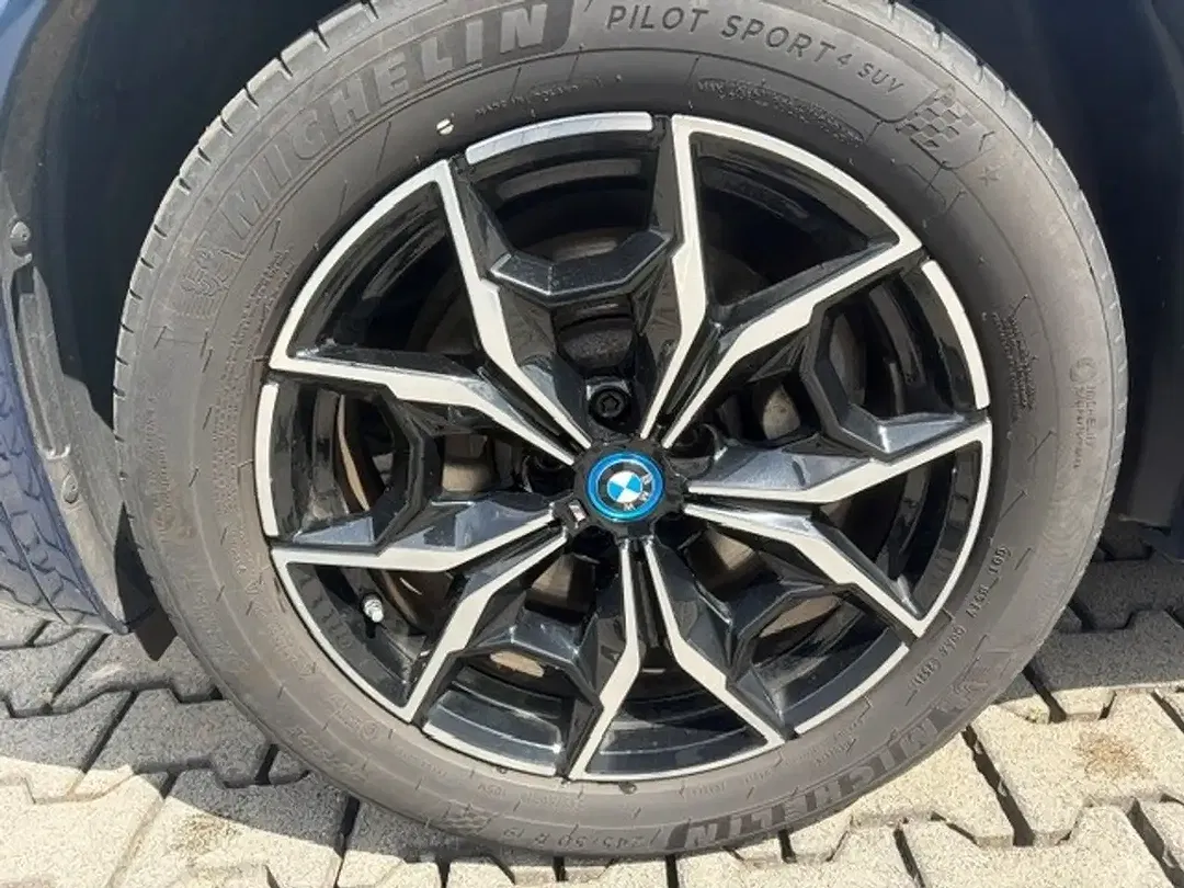 BMW X3 - Thumbnail 11