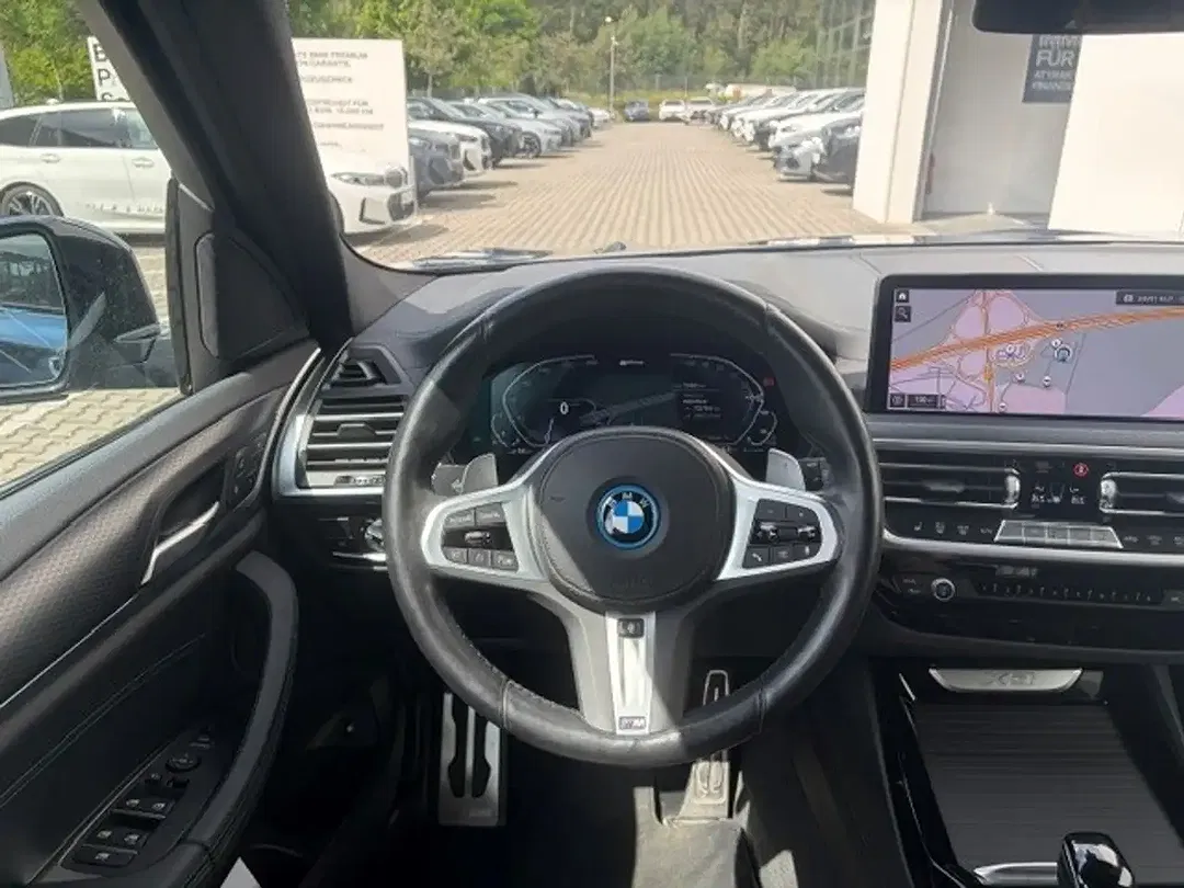 BMW X3 - Thumbnail 6