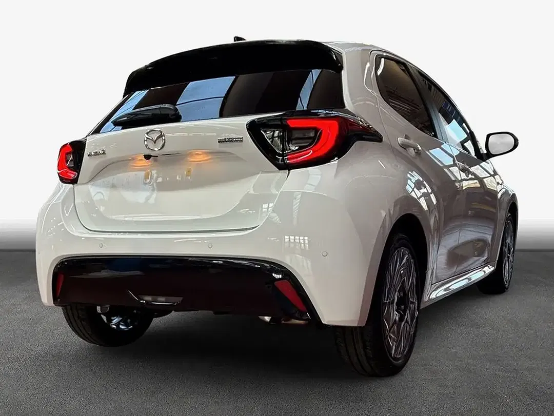 Mazda 2 - Thumbnail 2