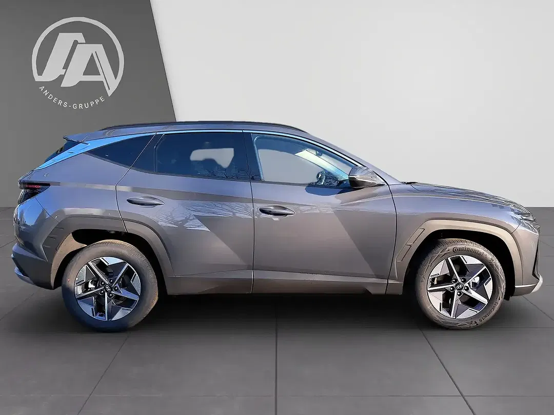 Hyundai TUCSON - Thumbnail 3