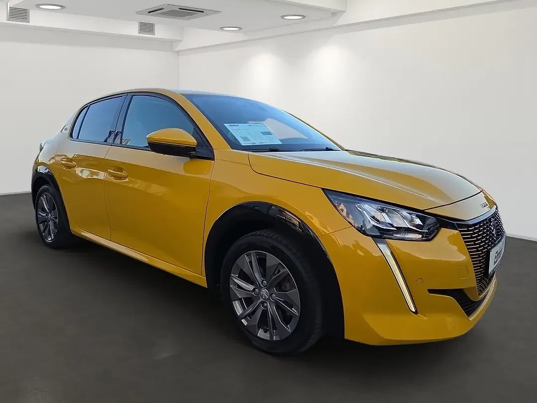 Peugeot 208 - Thumbnail 2