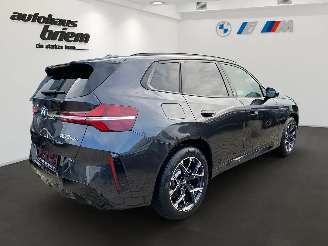 BMW X3 - Thumbnail 3