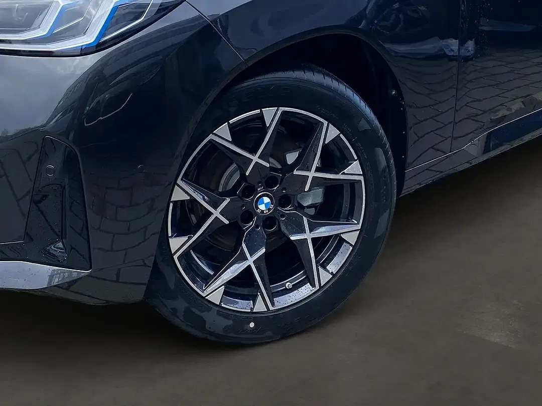 BMW X3 - Thumbnail 6