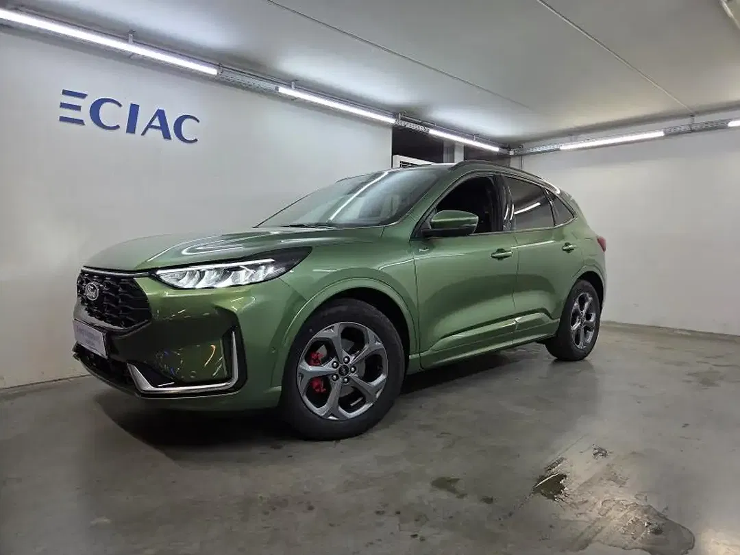 Ford Kuga - Thumbnail 1