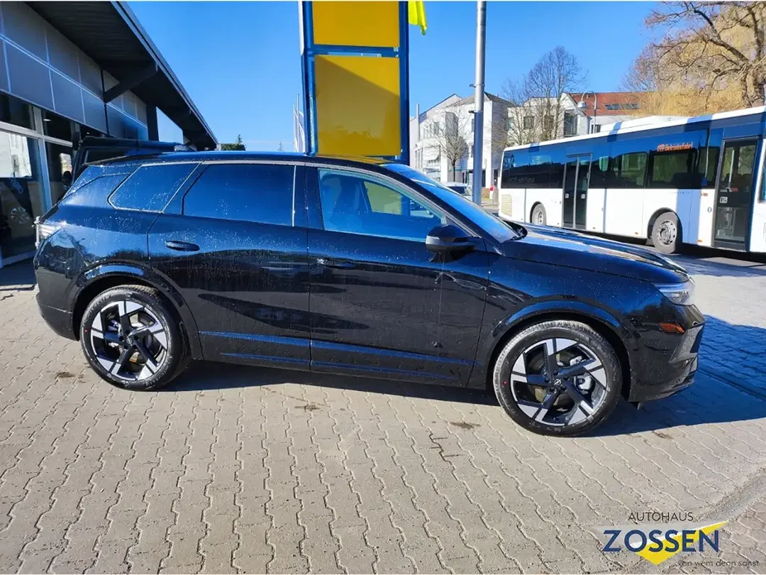 Opel Grandland - Thumbnail 3