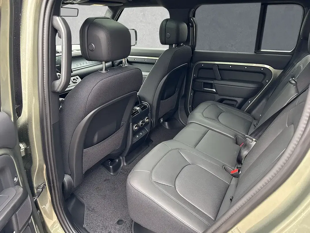 Land Rover Defender - Thumbnail 14