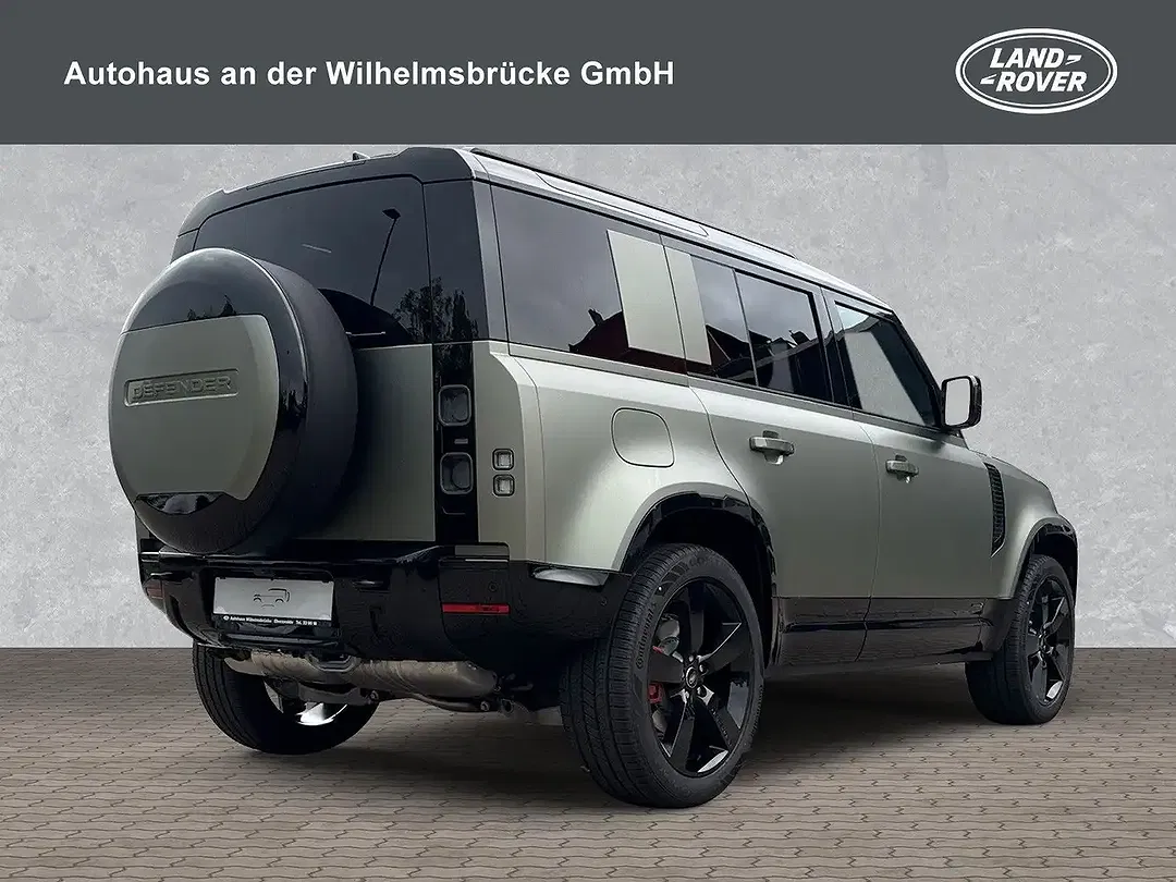 Land Rover Defender - Thumbnail 2