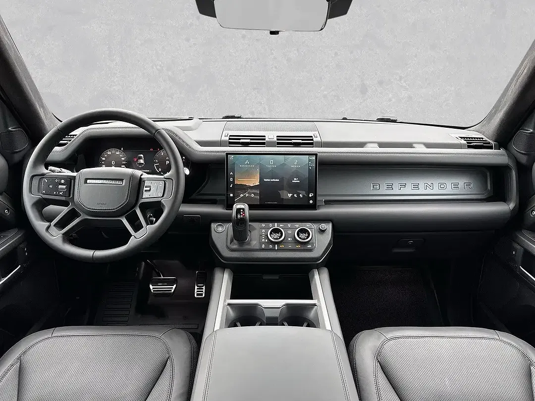 Land Rover Defender - Thumbnail 4