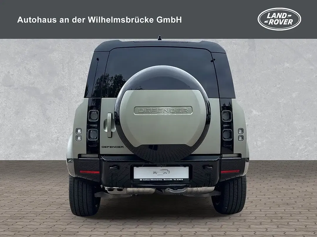 Land Rover Defender - Thumbnail 7