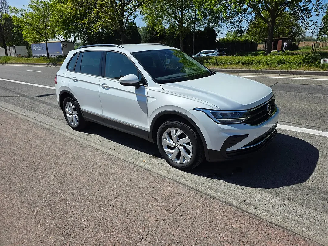 Volkswagen Tiguan - Afbeelding 1