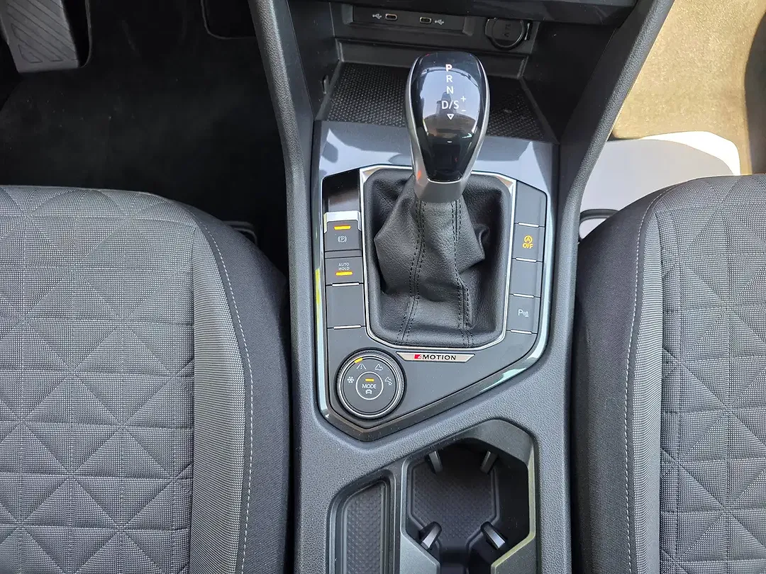 Volkswagen Tiguan - Thumbnail 11