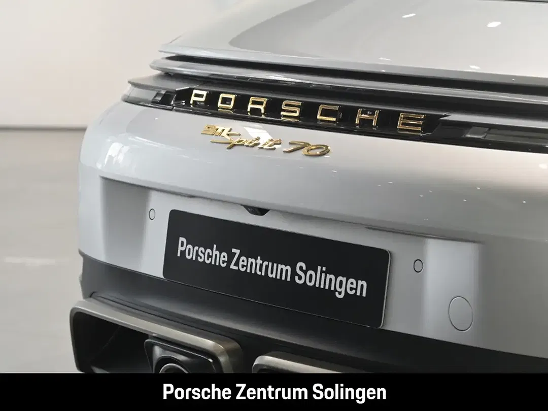 Porsche 992 - Thumbnail 9
