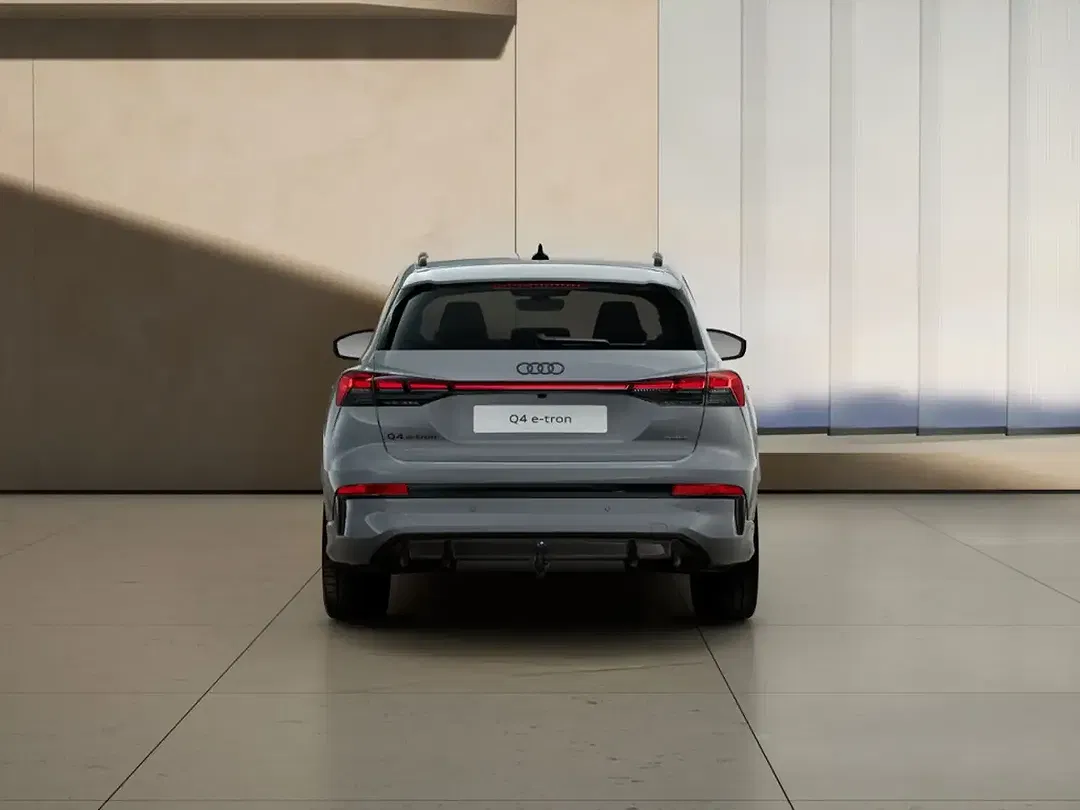 Audi Q4 e-tron - Thumbnail 4