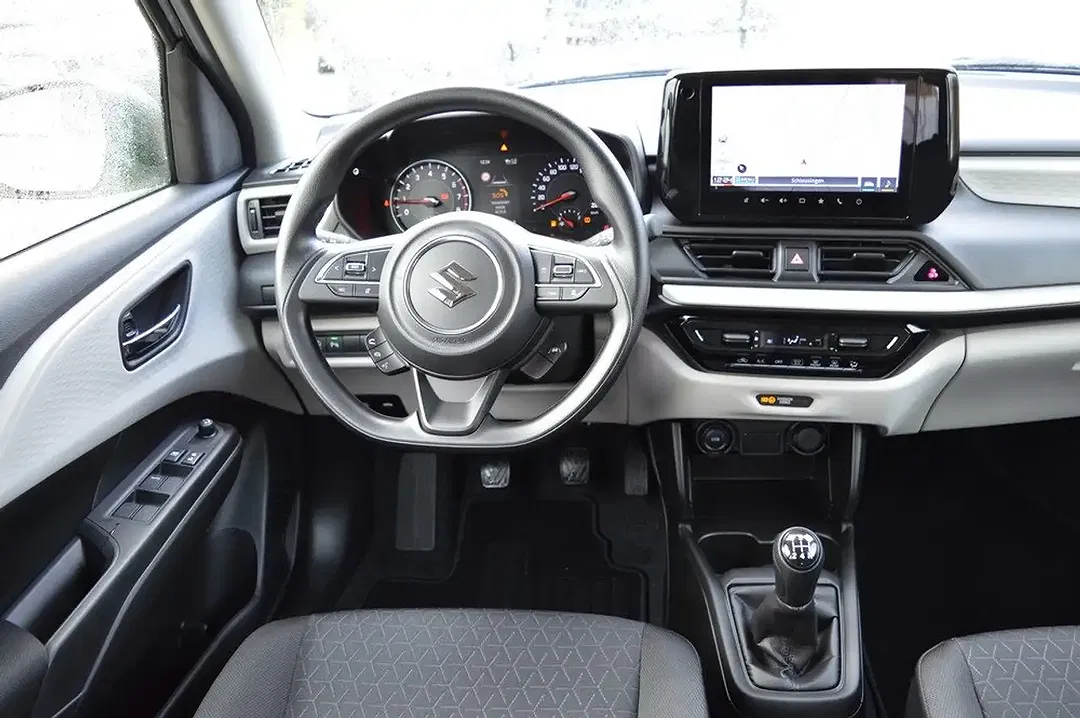 Suzuki Swift - Thumbnail 9