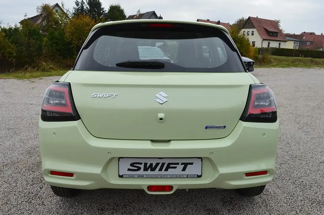 Suzuki Swift - Thumbnail 7