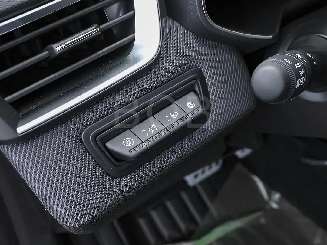 Renault Clio - Thumbnail 12