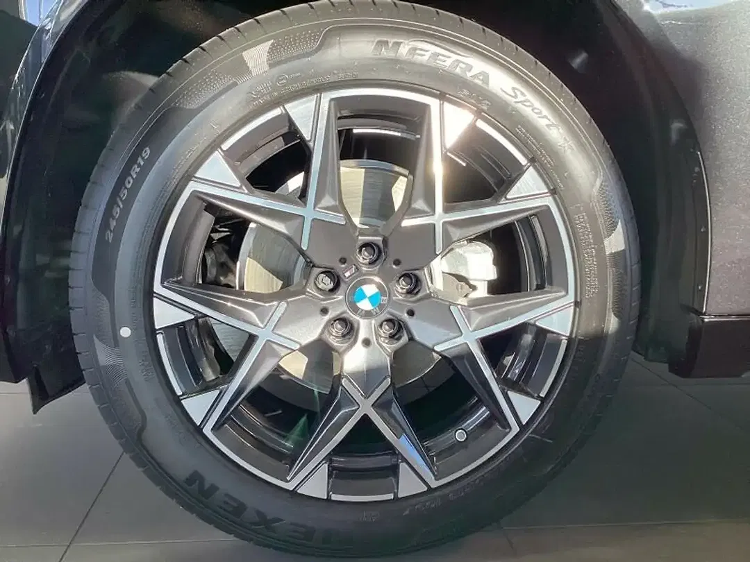 BMW X3 - Thumbnail 14