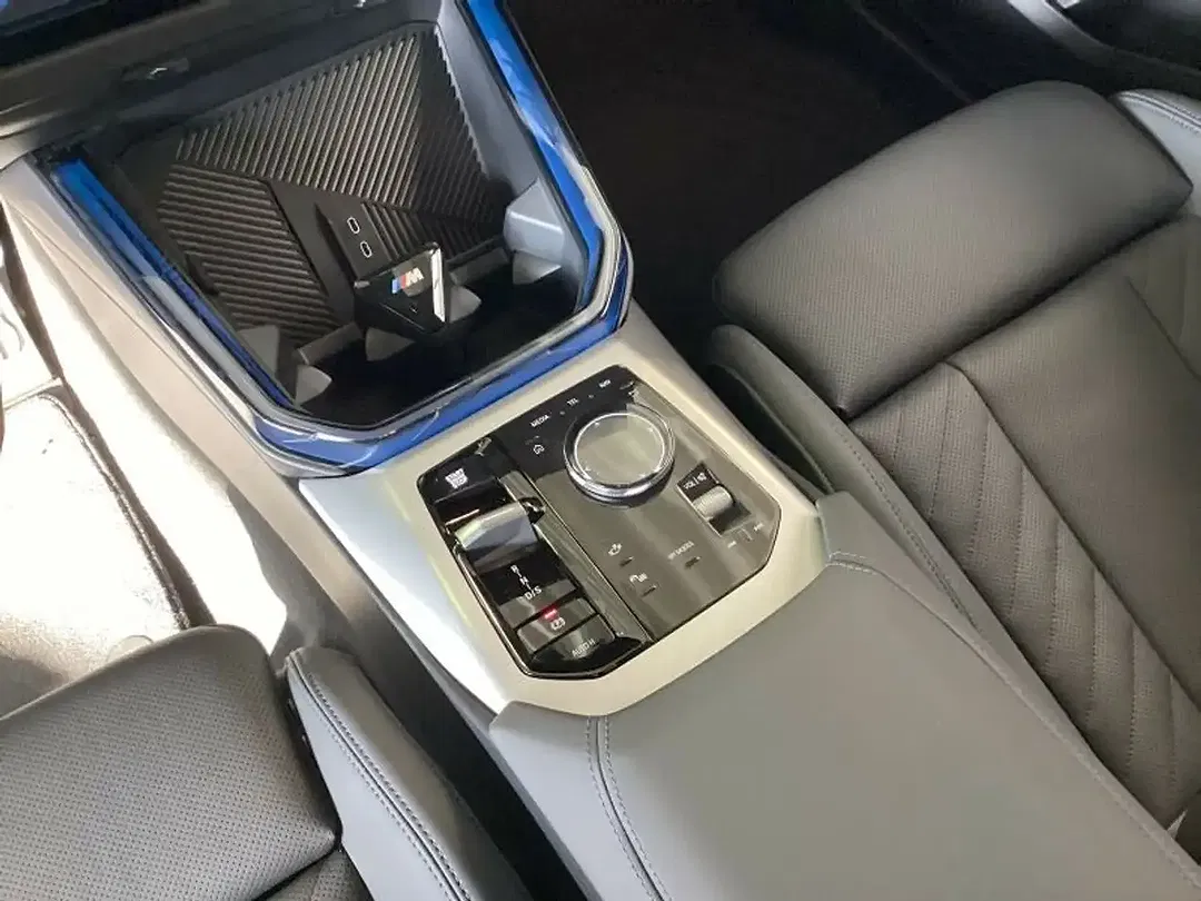 BMW X3 - Thumbnail 8