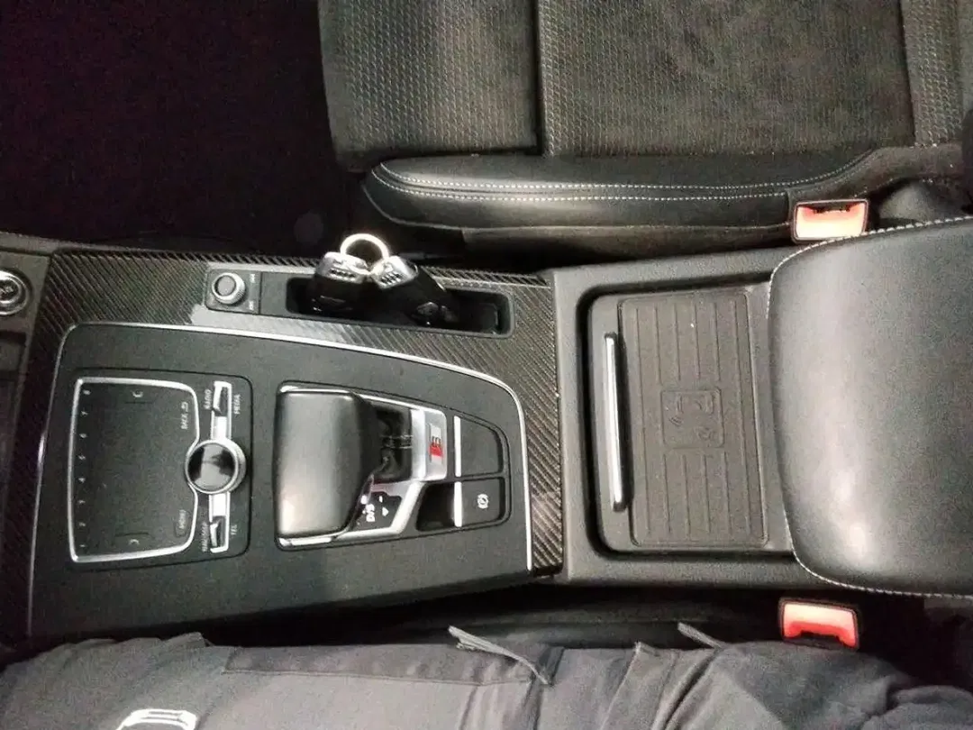 Audi SQ5 - Thumbnail 7