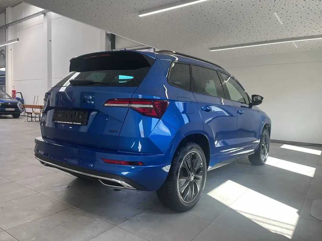 Skoda Karoq - Thumbnail 4