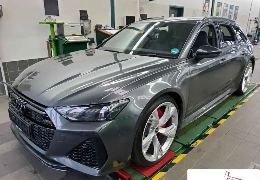 Audi RS6 - Afbeelding 1