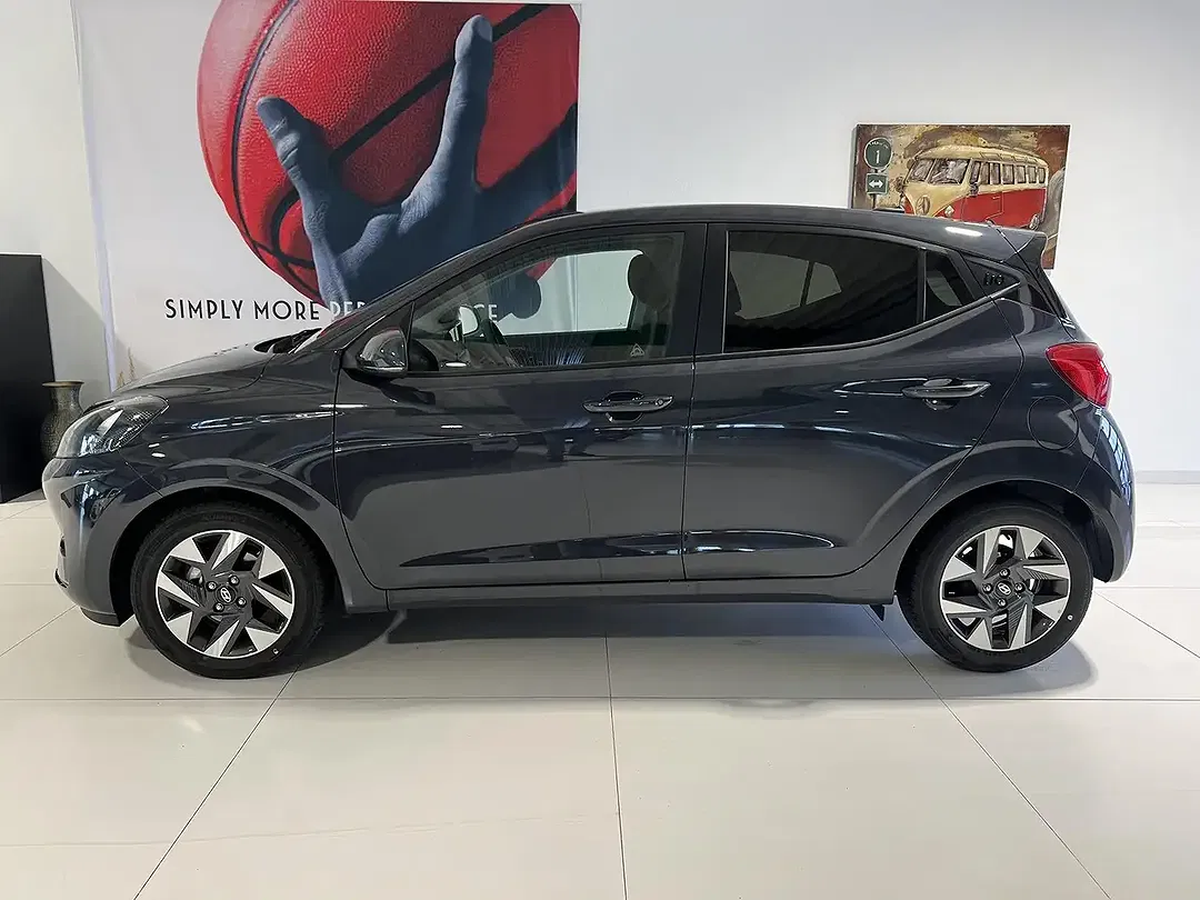 Hyundai i10 - Thumbnail 2