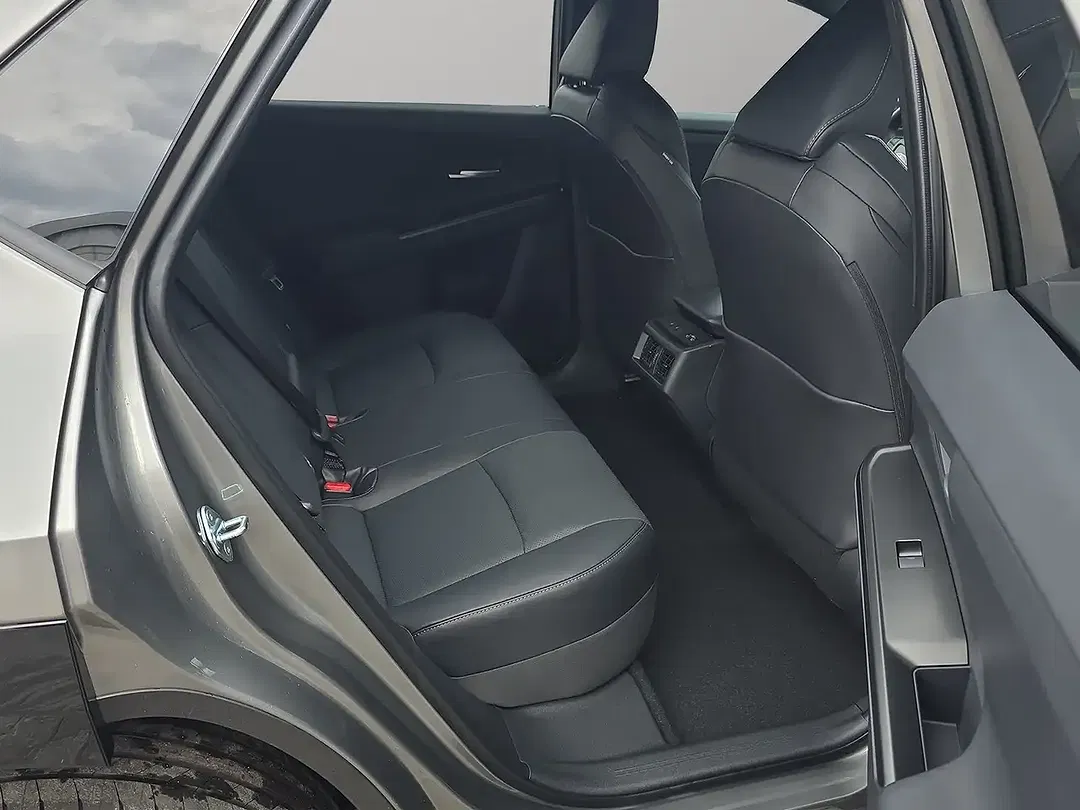 Subaru Solterra - Thumbnail 7