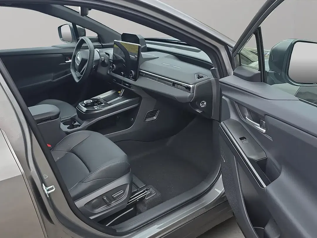 Subaru Solterra - Thumbnail 8