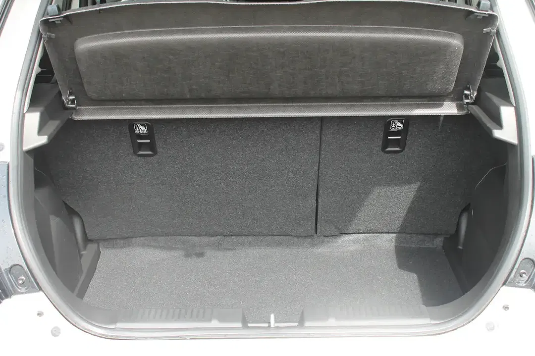 Suzuki Swift - Thumbnail 15