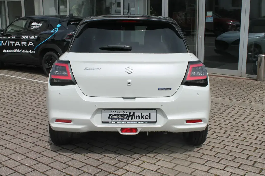 Suzuki Swift - Thumbnail 3