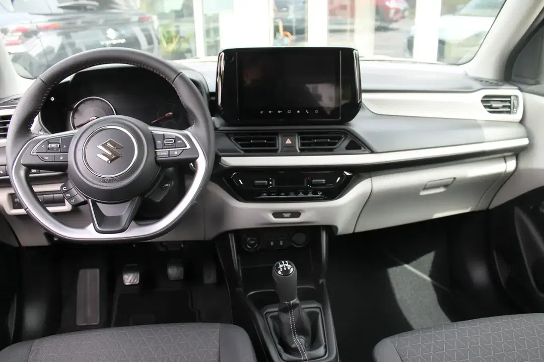 Suzuki Swift - Thumbnail 5