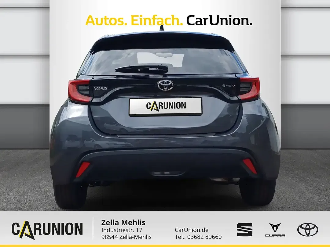 Toyota Yaris - Thumbnail 5