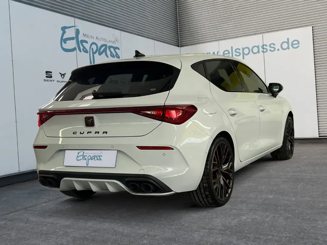 CUPRA Leon - Thumbnail 3