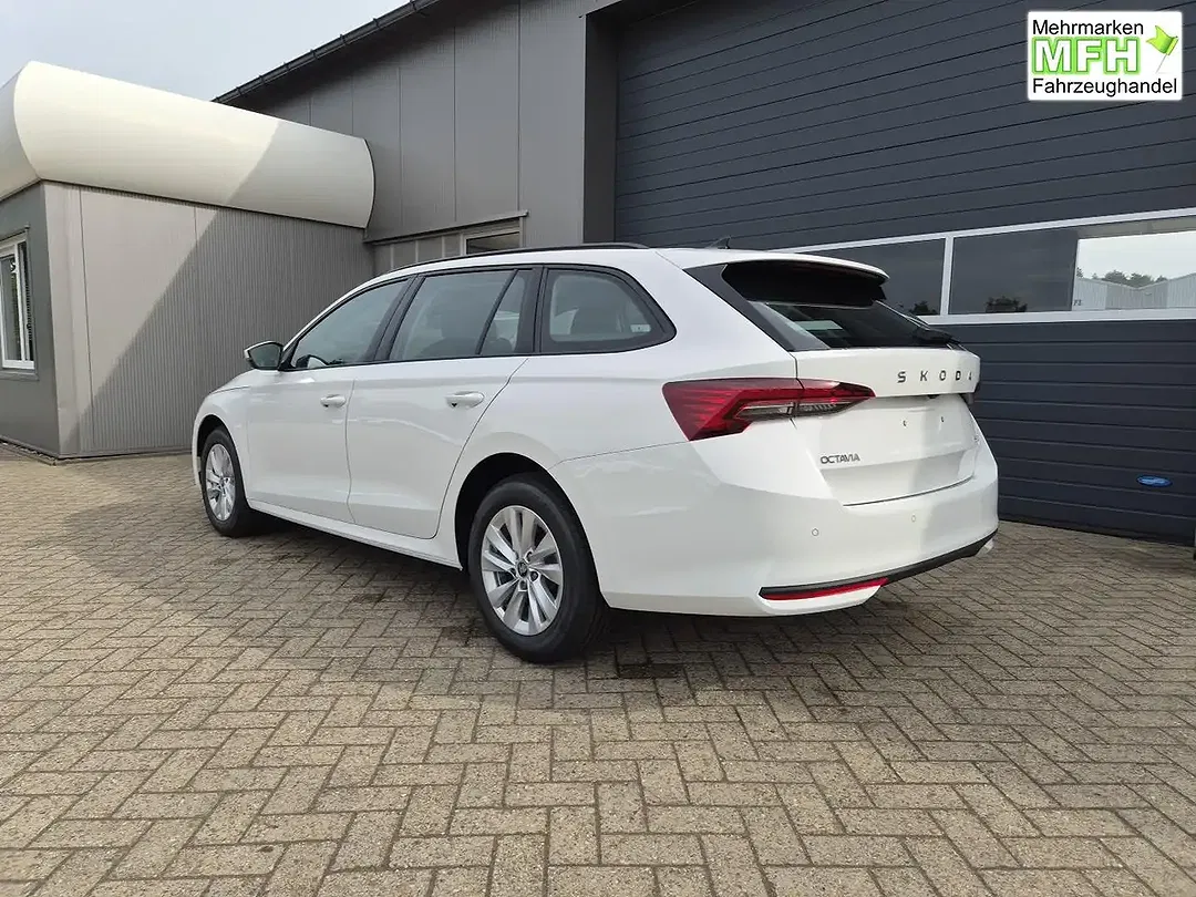 Skoda Octavia - Thumbnail 2