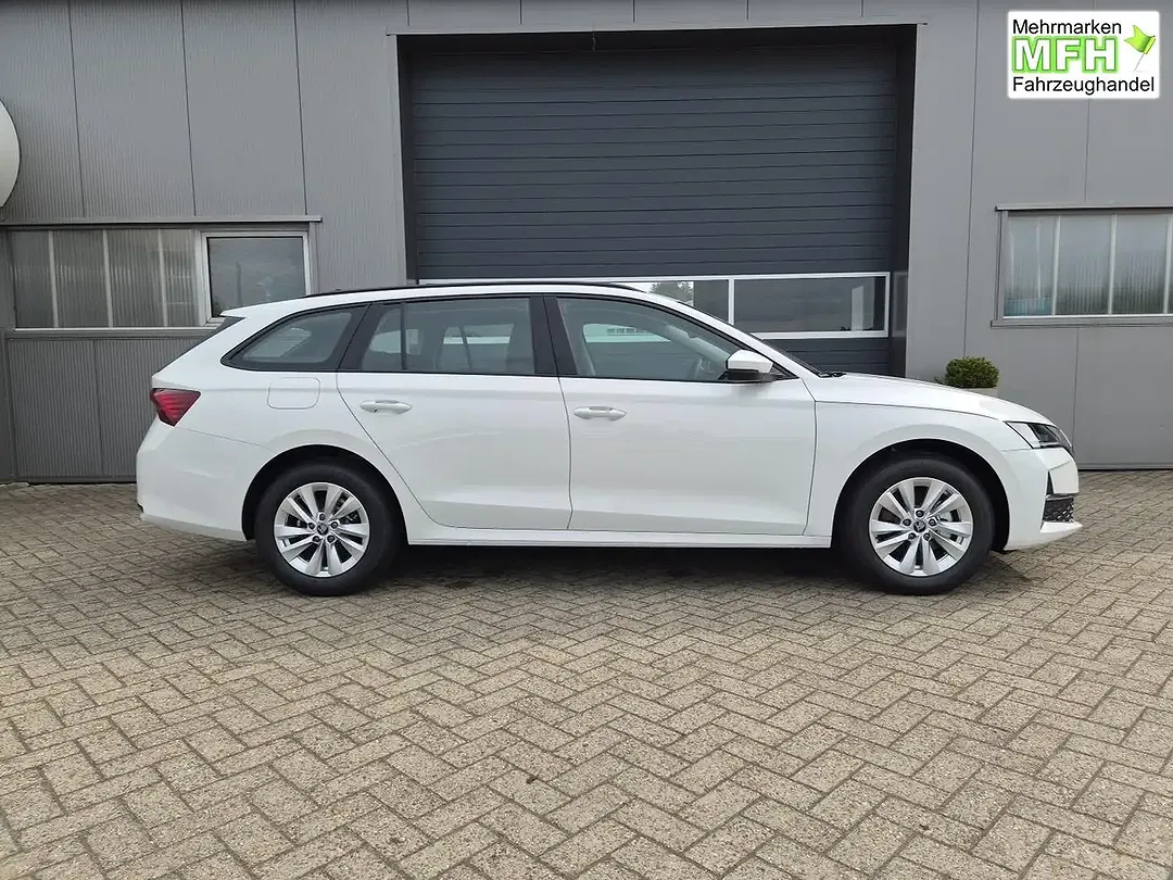 Skoda Octavia - Thumbnail 5