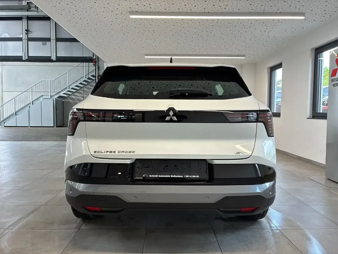 Mitsubishi Eclipse Cross - Thumbnail 3