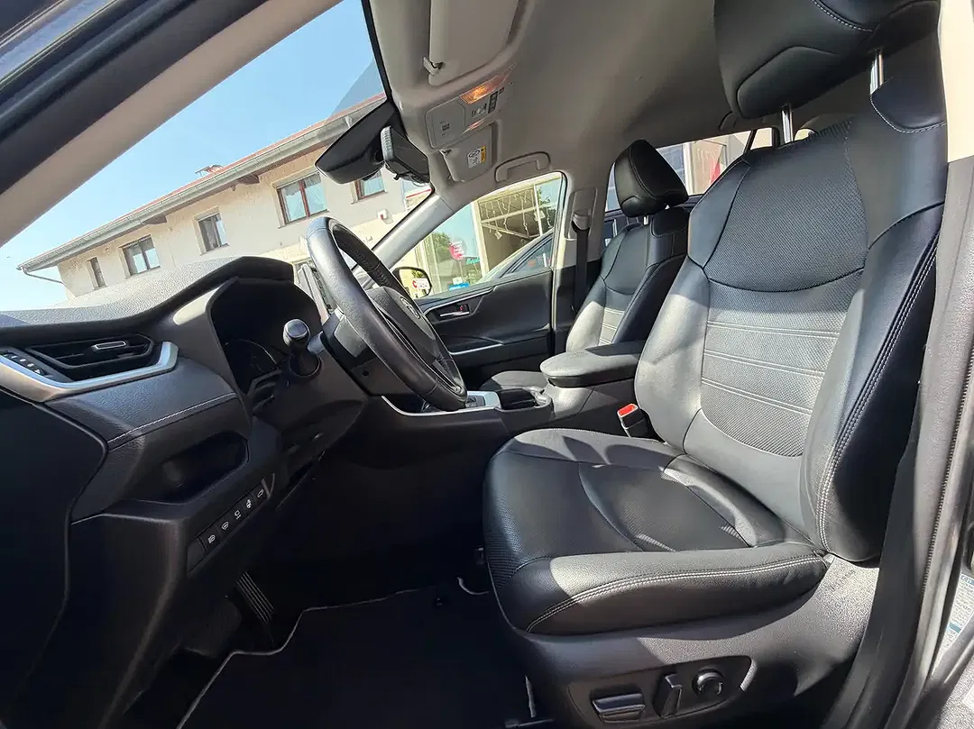 Toyota RAV 4 - Thumbnail 11
