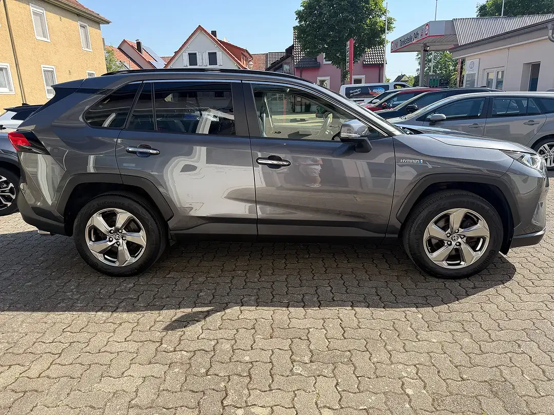 Toyota RAV 4 - Thumbnail 7