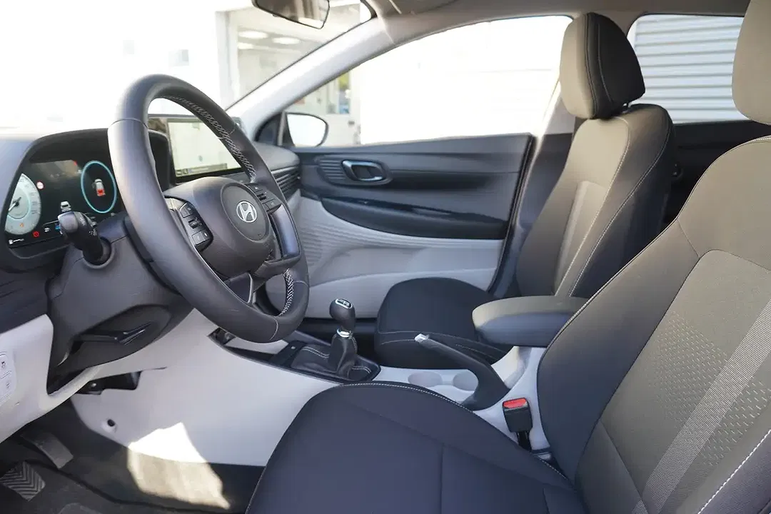 Hyundai i20 - Thumbnail 9