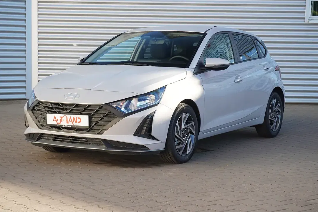 Hyundai i20 - Thumbnail 1